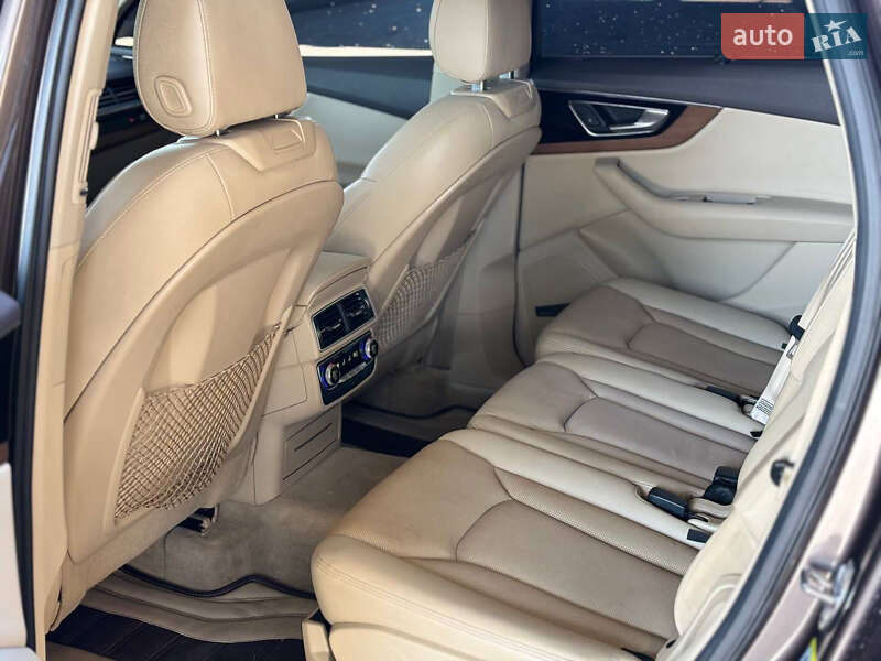 Позашляховик / Кросовер Audi Q7 2016 в Харкові фото 11 Позашляховик / Кросовер Audi Q7 2016 в Харкові