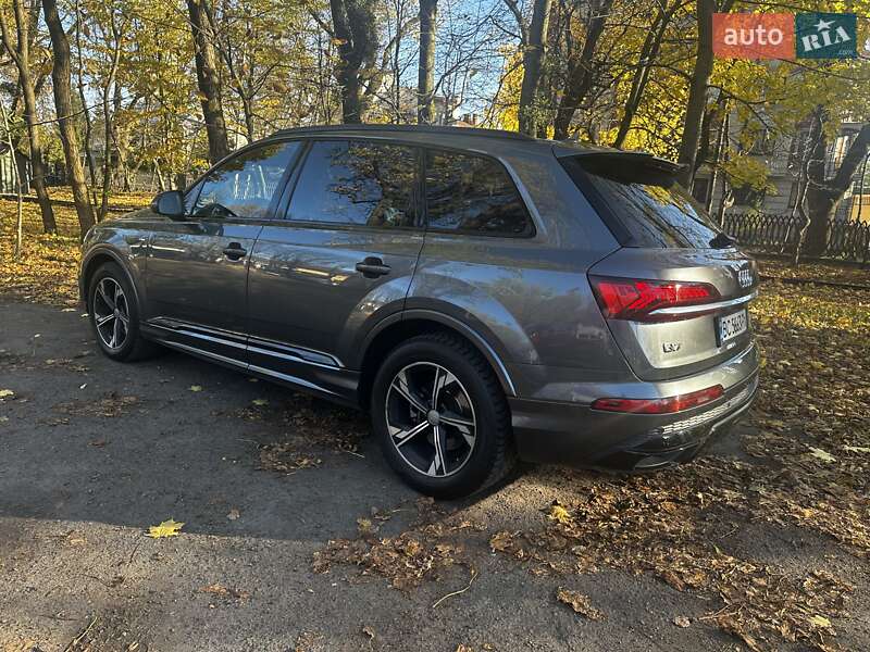 Позашляховик / Кросовер Audi Q7 2020 в Львові фото 13 Позашляховик / Кросовер Audi Q7 2020 в Львові