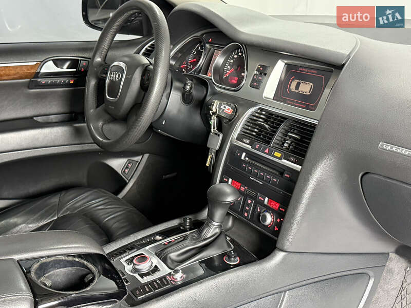 Позашляховик / Кросовер Audi Q7 2008 в Одесі фото 31 Позашляховик / Кросовер Audi Q7 2008 в Одесі