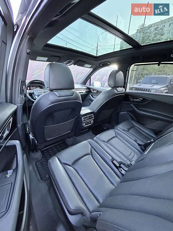 Внедорожник / Кроссовер Audi Q7 2016 в Сумах фото 44 Внедорожник / Кроссовер Audi Q7 2016 в Сумах