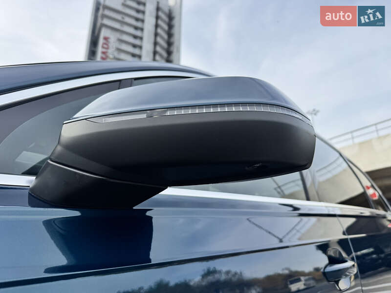 Позашляховик / Кросовер Audi Q7 2018 в Києві