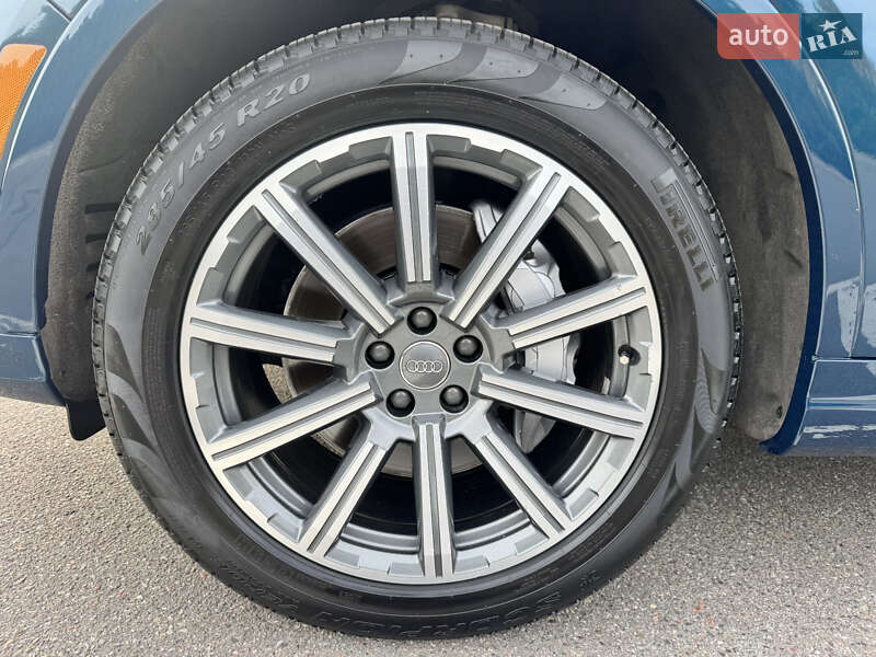 Позашляховик / Кросовер Audi Q7 2018 в Києві