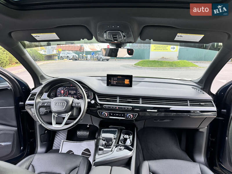 Позашляховик / Кросовер Audi Q7 2018 в Києві