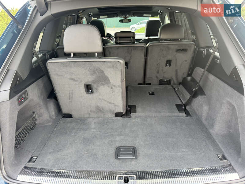 Позашляховик / Кросовер Audi Q7 2018 в Києві