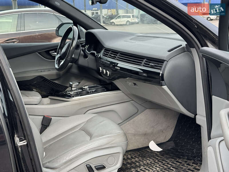 Позашляховик / Кросовер Audi Q7 2017 в Львові фото 12 Позашляховик / Кросовер Audi Q7 2017 в Львові