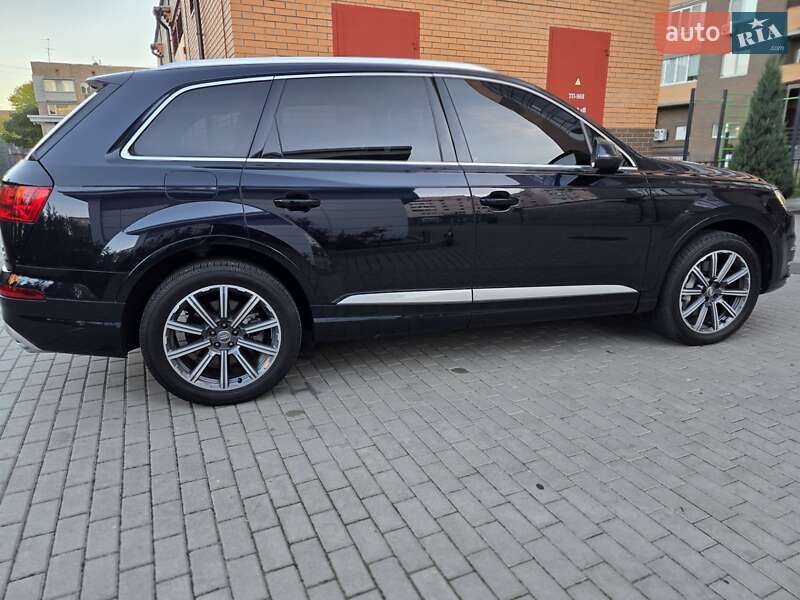 Позашляховик / Кросовер Audi Q7 2016 в Черкасах фото 3 Позашляховик / Кросовер Audi Q7 2016 в Черкасах