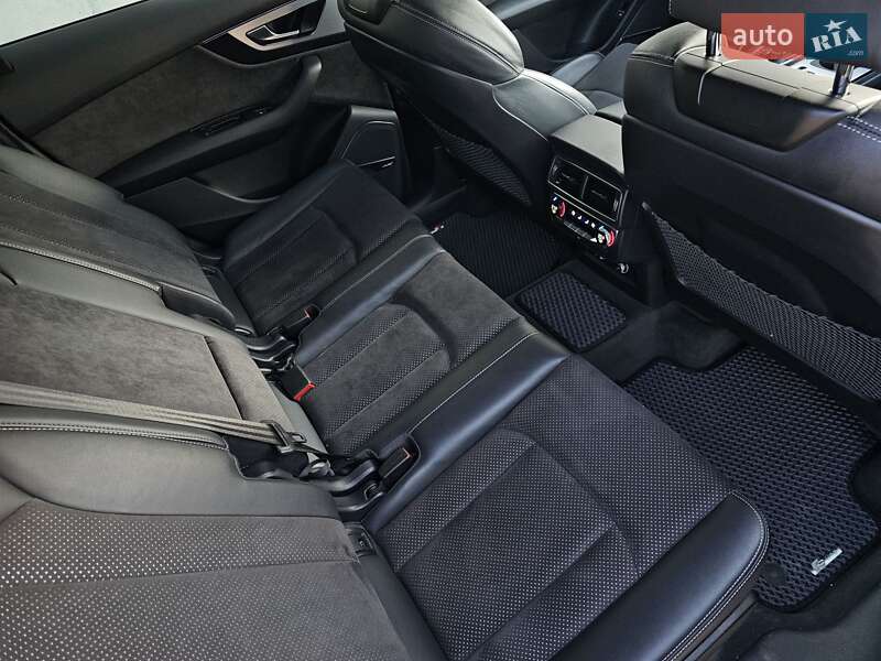 Внедорожник / Кроссовер Audi Q7 2019 в Киеве