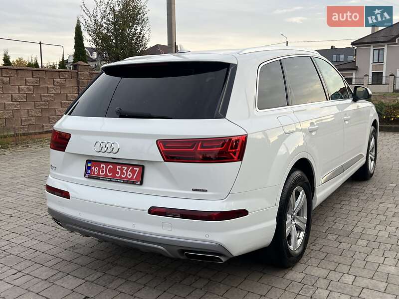 Внедорожник / Кроссовер Audi Q7 2017 в Ровно фото 4 Внедорожник / Кроссовер Audi Q7 2017 в Ровно