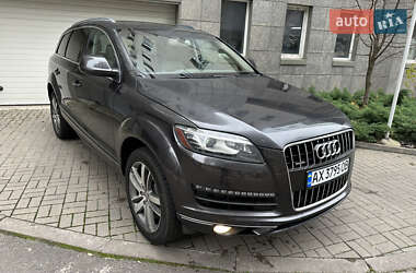 Позашляховик / Кросовер Audi Q7 2015 в Києві