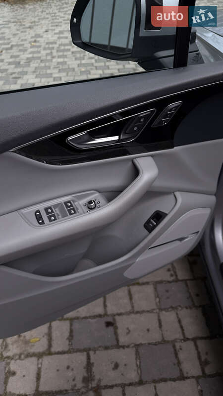 Позашляховик / Кросовер Audi Q7 2017 в Коломиї