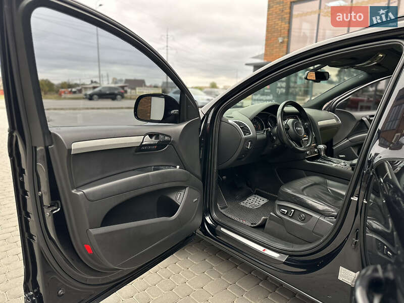 Позашляховик / Кросовер Audi Q7 2014 в Вінниці