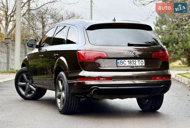 Позашляховик / Кросовер Audi Q7 2012 в Львові