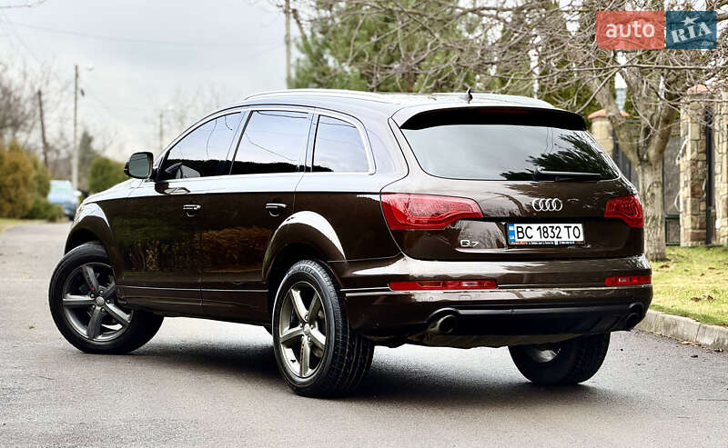 Позашляховик / Кросовер Audi Q7 2012 в Львові