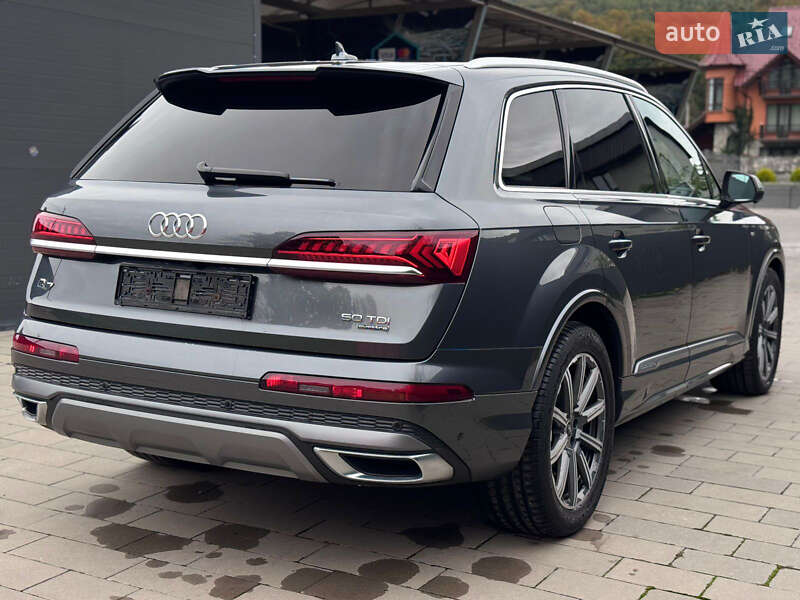 Позашляховик / Кросовер Audi Q7 2022 в Тячеві