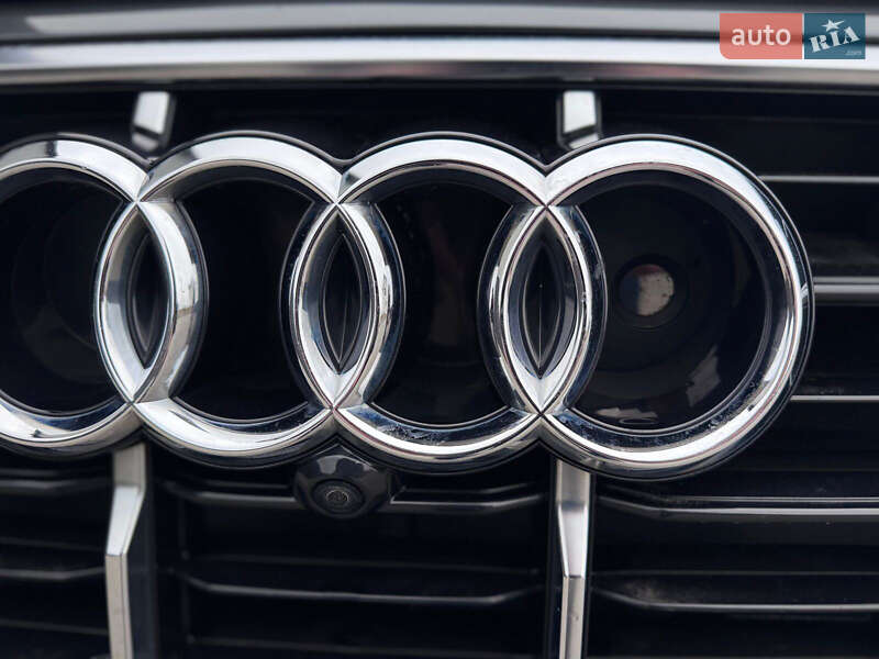 Позашляховик / Кросовер Audi Q7 2022 в Тячеві