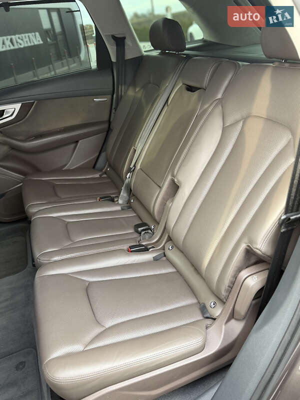 Внедорожник / Кроссовер Audi Q7 2016 в Одессе фото 12 Внедорожник / Кроссовер Audi Q7 2016 в Одессе