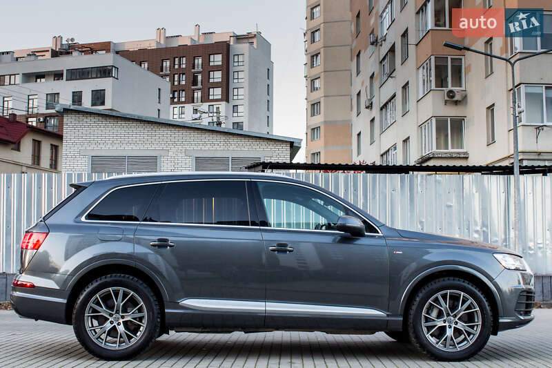 Позашляховик / Кросовер Audi Q7 2018 в Львові фото 27 Позашляховик / Кросовер Audi Q7 2018 в Львові