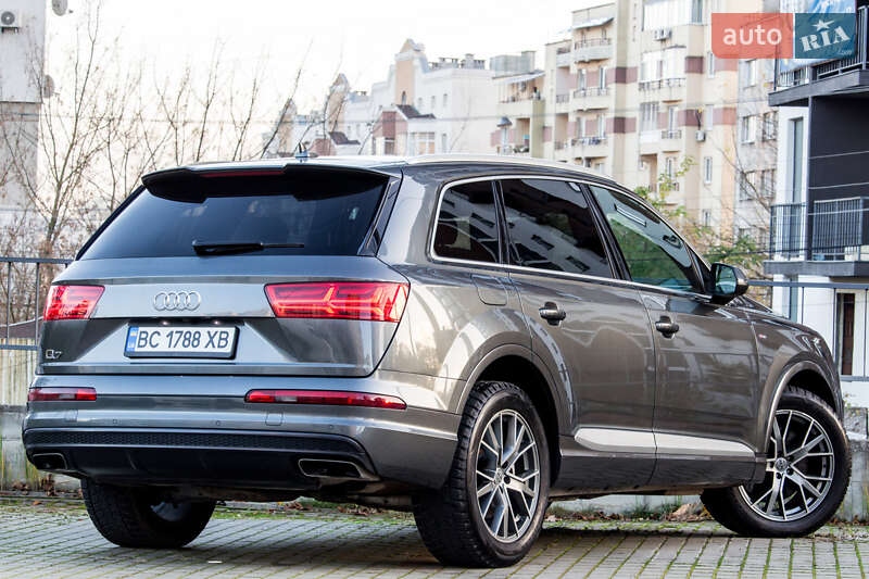 Позашляховик / Кросовер Audi Q7 2018 в Львові фото 40 Позашляховик / Кросовер Audi Q7 2018 в Львові