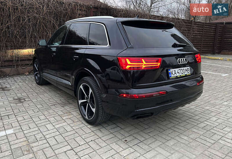 Позашляховик / Кросовер Audi Q7 2018 в Києві фото 9 Позашляховик / Кросовер Audi Q7 2018 в Києві