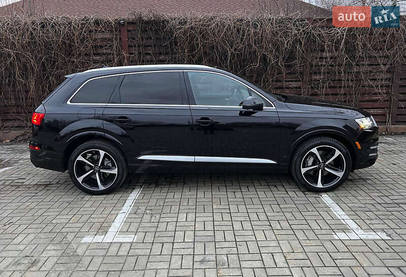 Позашляховик / Кросовер Audi Q7 2018 в Києві фото 28 Позашляховик / Кросовер Audi Q7 2018 в Києві