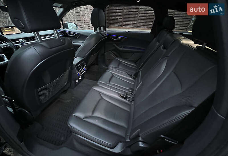 Позашляховик / Кросовер Audi Q7 2018 в Києві фото 60 Позашляховик / Кросовер Audi Q7 2018 в Києві