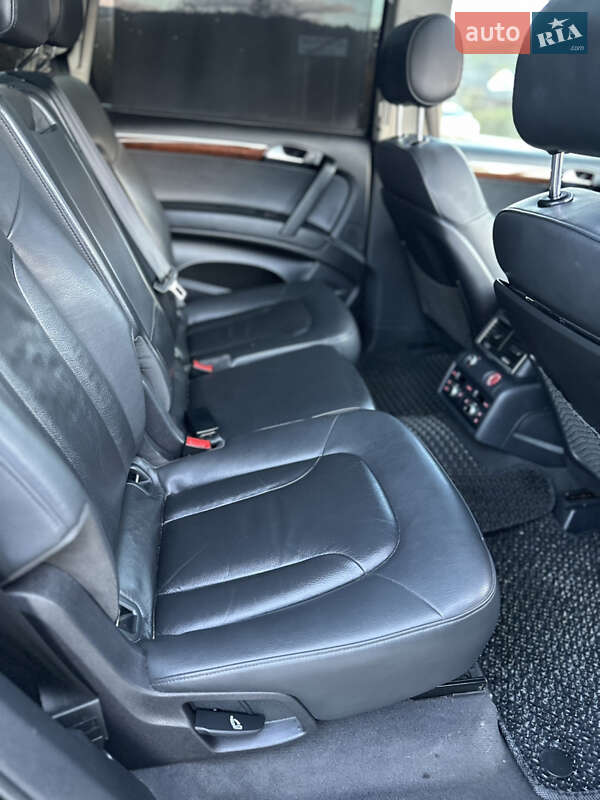 Позашляховик / Кросовер Audi Q7 2010 в Воловцю фото 15 Позашляховик / Кросовер Audi Q7 2010 в Воловцю