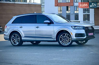 Позашляховик / Кросовер Audi Q7 2017 в Києві