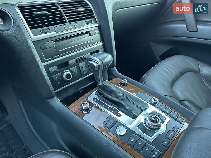 Внедорожник / Кроссовер Audi Q7 2015 в Львове