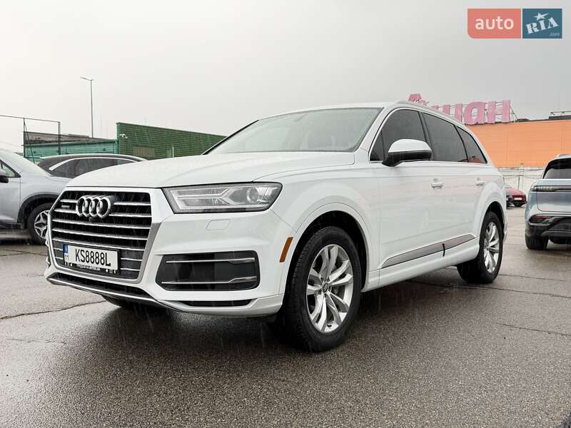 Внедорожник / Кроссовер Audi Q7 2016 в Киеве