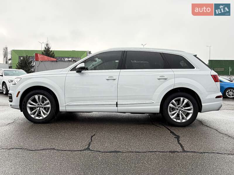 Внедорожник / Кроссовер Audi Q7 2016 в Киеве