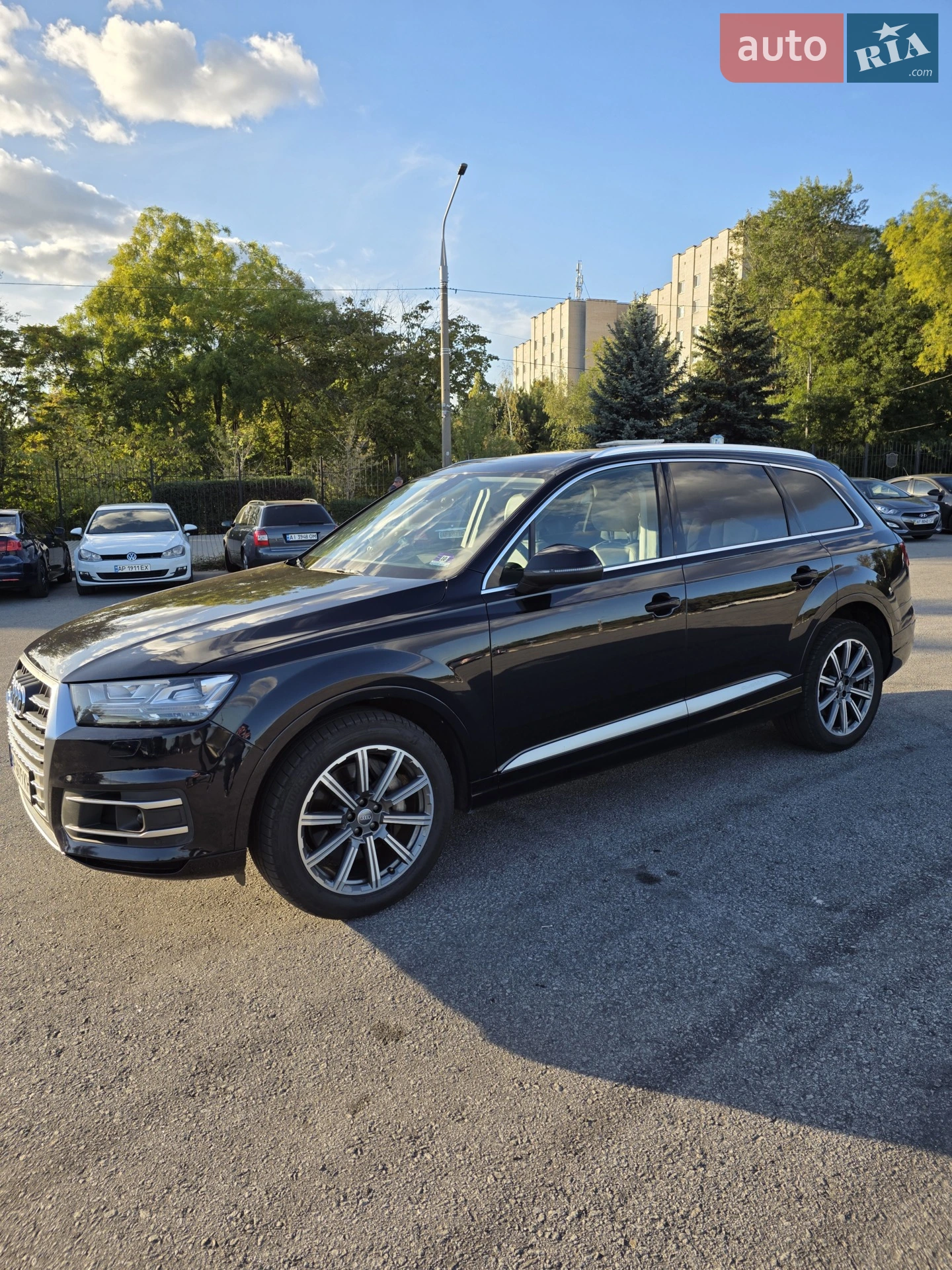 2017 Audi Q7 - мініатюра 12