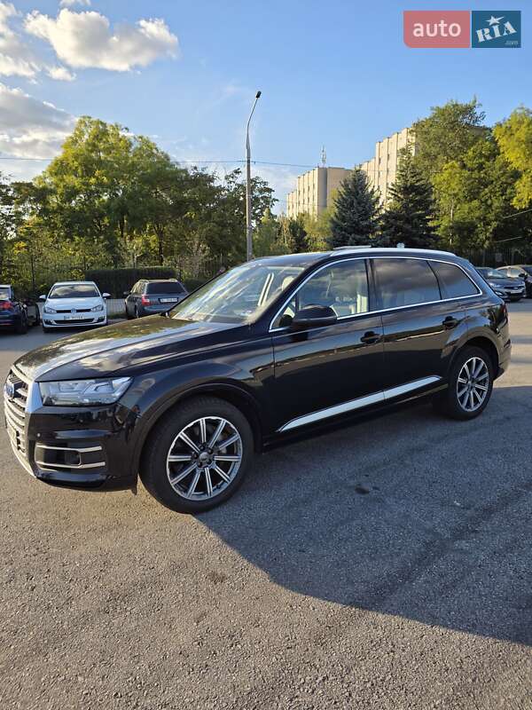 Внедорожник / Кроссовер Audi Q7 2017 в Запорожье