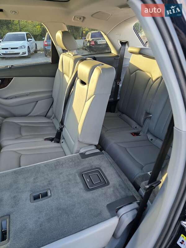 Внедорожник / Кроссовер Audi Q7 2017 в Запорожье