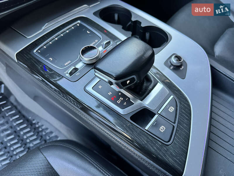 Внедорожник / Кроссовер Audi Q7 2015 в Львове фото 35 Внедорожник / Кроссовер Audi Q7 2015 в Львове