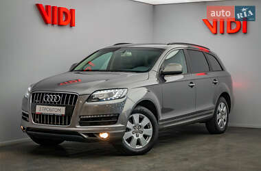 Позашляховик / Кросовер Audi Q7 2013 в Києві