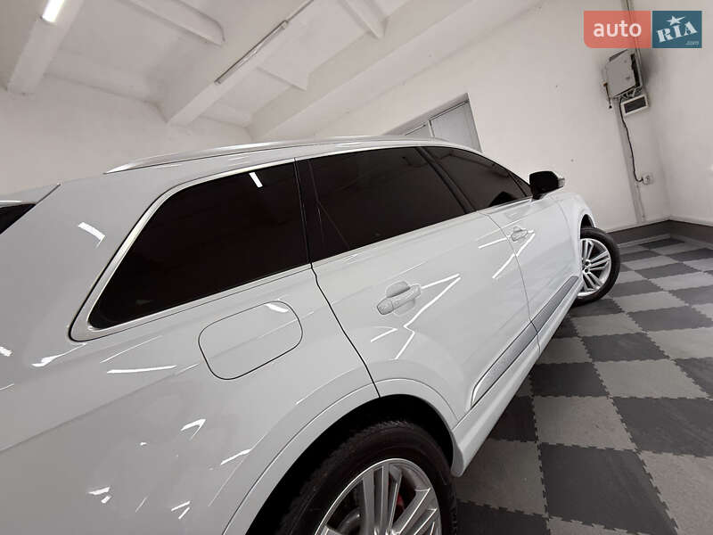 Внедорожник / Кроссовер Audi Q7 2018 в Трускавце