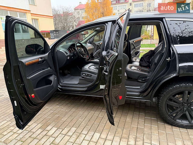Позашляховик / Кросовер Audi Q7 2010 в Кам'янець-Подільському