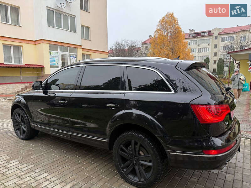 Позашляховик / Кросовер Audi Q7 2010 в Кам'янець-Подільському