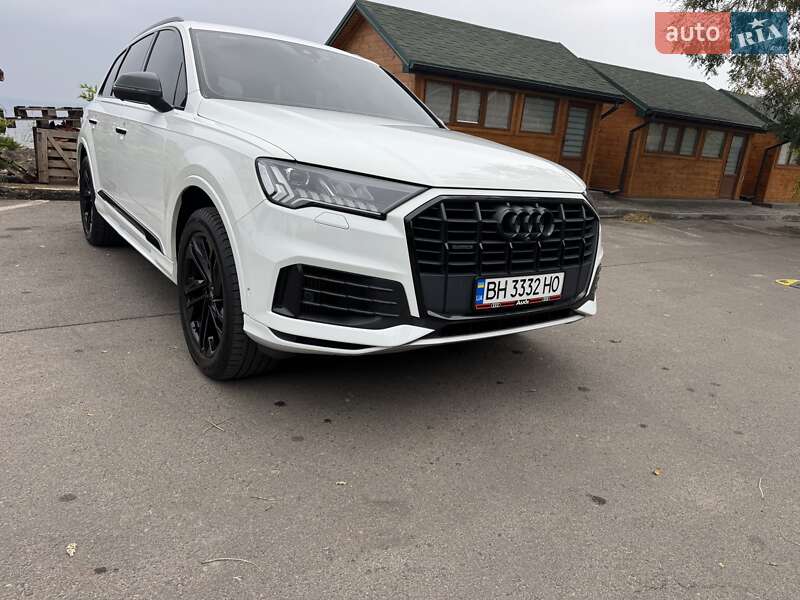 Позашляховик / Кросовер Audi Q7 2020 в Одесі