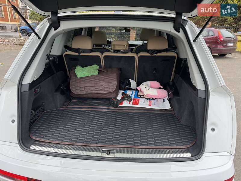 Позашляховик / Кросовер Audi Q7 2020 в Одесі