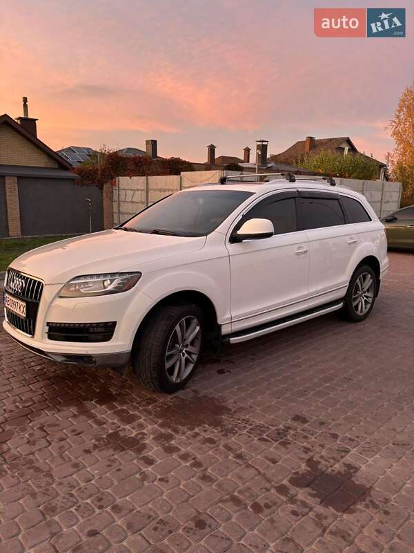 Позашляховик / Кросовер Audi Q7 2013 в Дніпрі