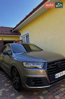Внедорожник / Кроссовер Audi Q7 2017 в Виноградове