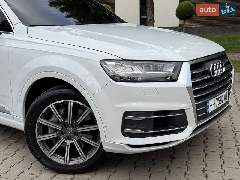 Позашляховик / Кросовер Audi Q7 2018 в Одесі