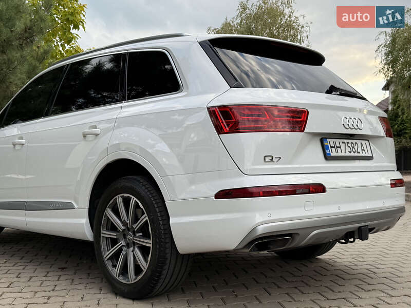 Позашляховик / Кросовер Audi Q7 2018 в Одесі