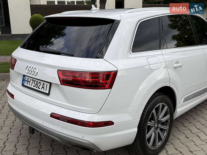 Позашляховик / Кросовер Audi Q7 2018 в Одесі