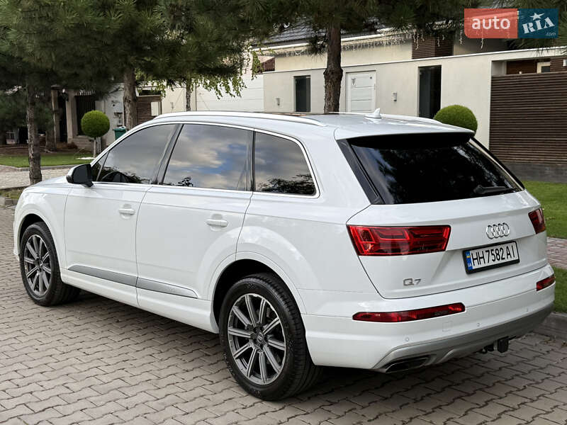 Позашляховик / Кросовер Audi Q7 2018 в Одесі