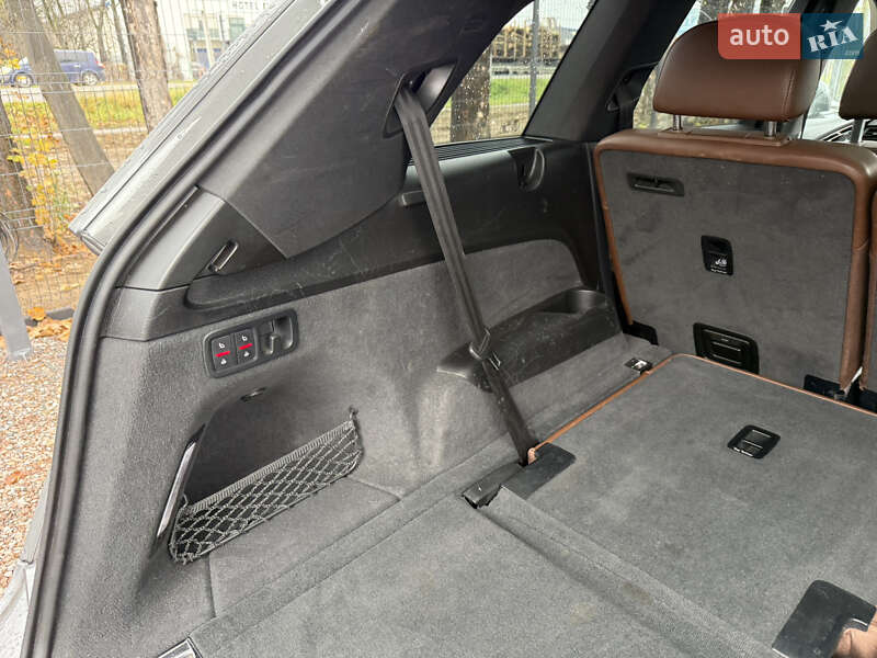 Позашляховик / Кросовер Audi Q7 2016 в Стрию