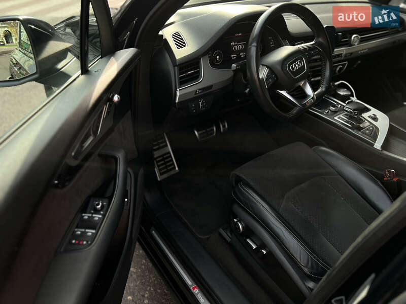 Внедорожник / Кроссовер Audi Q7 2017 в Одессе