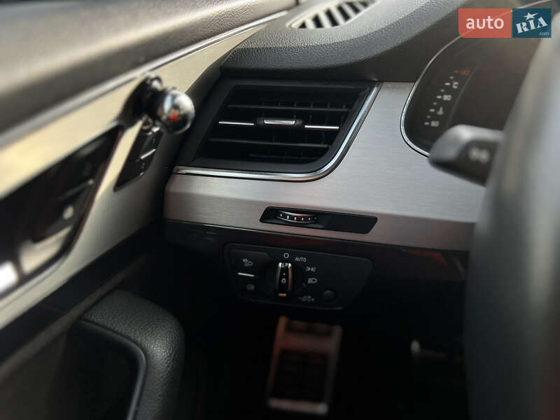 Внедорожник / Кроссовер Audi Q7 2017 в Одессе