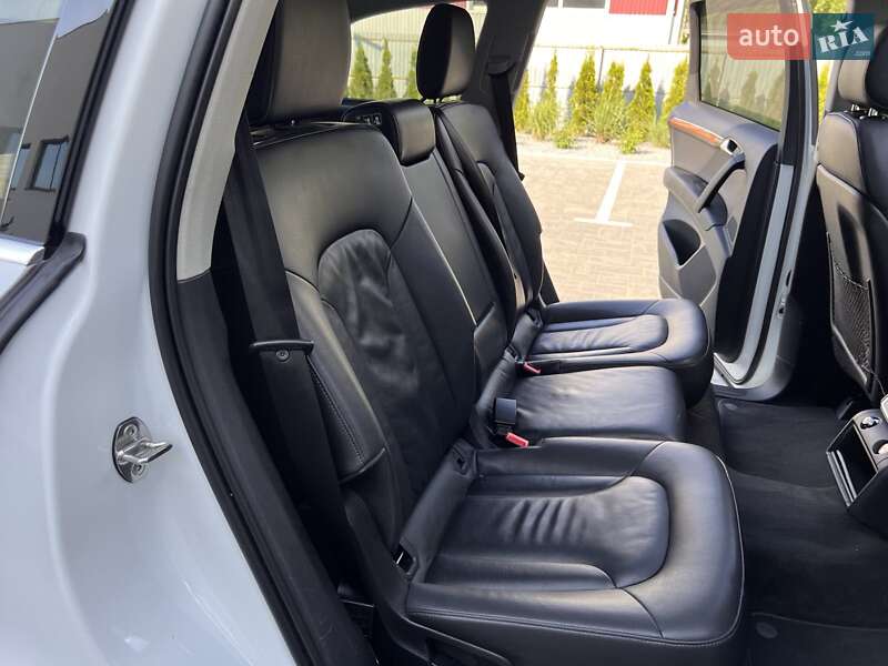 Позашляховик / Кросовер Audi Q7 2015 в Луцьку фото 11 Позашляховик / Кросовер Audi Q7 2015 в Луцьку